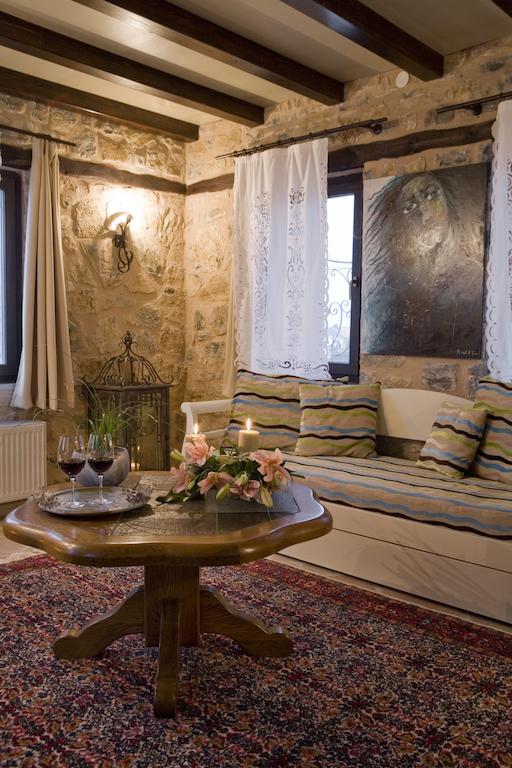 Hotel Pleiades Florina Habitación foto